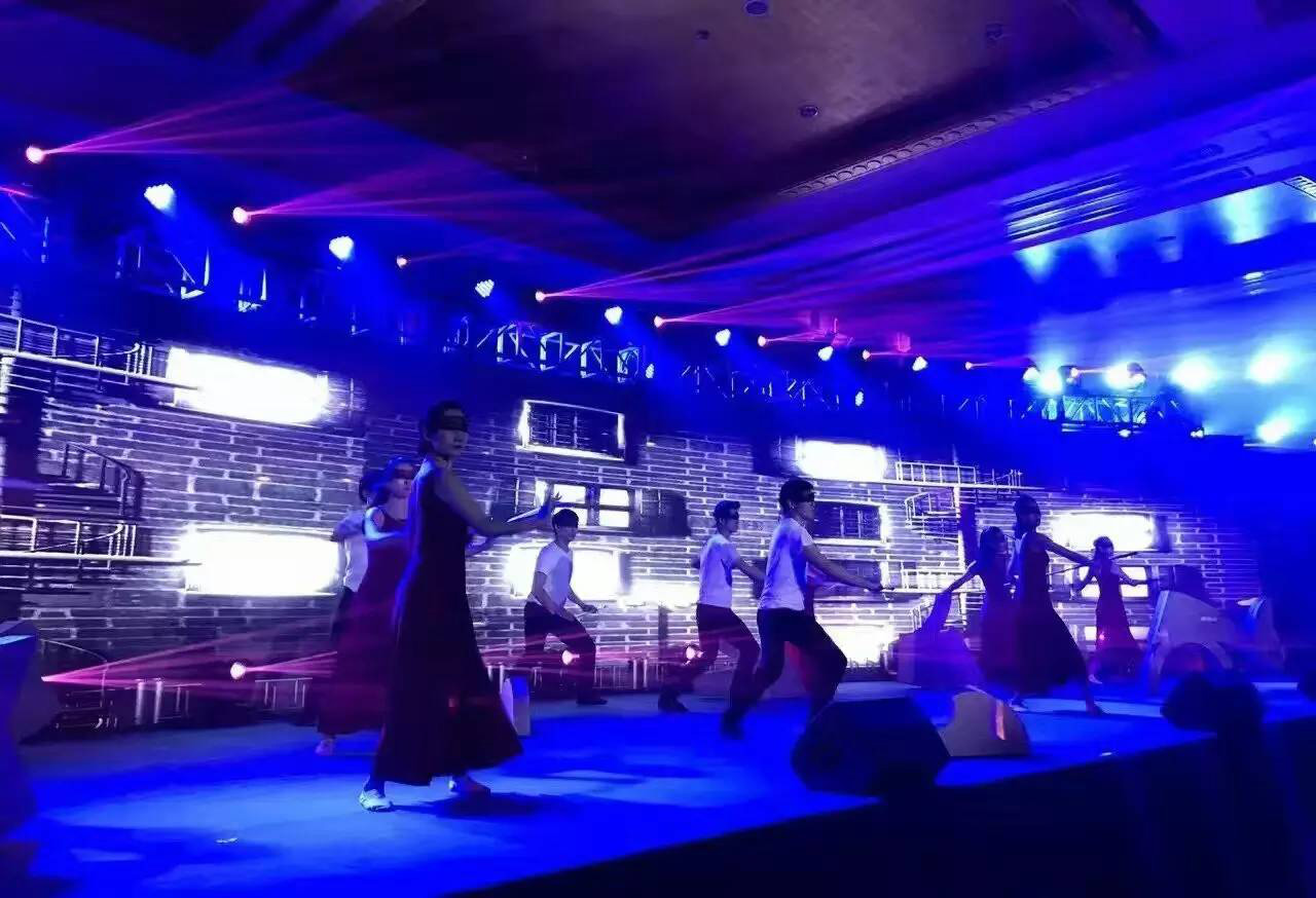 2016“波顿艺术慈善夜”颁奖典礼在深圳隆重举行